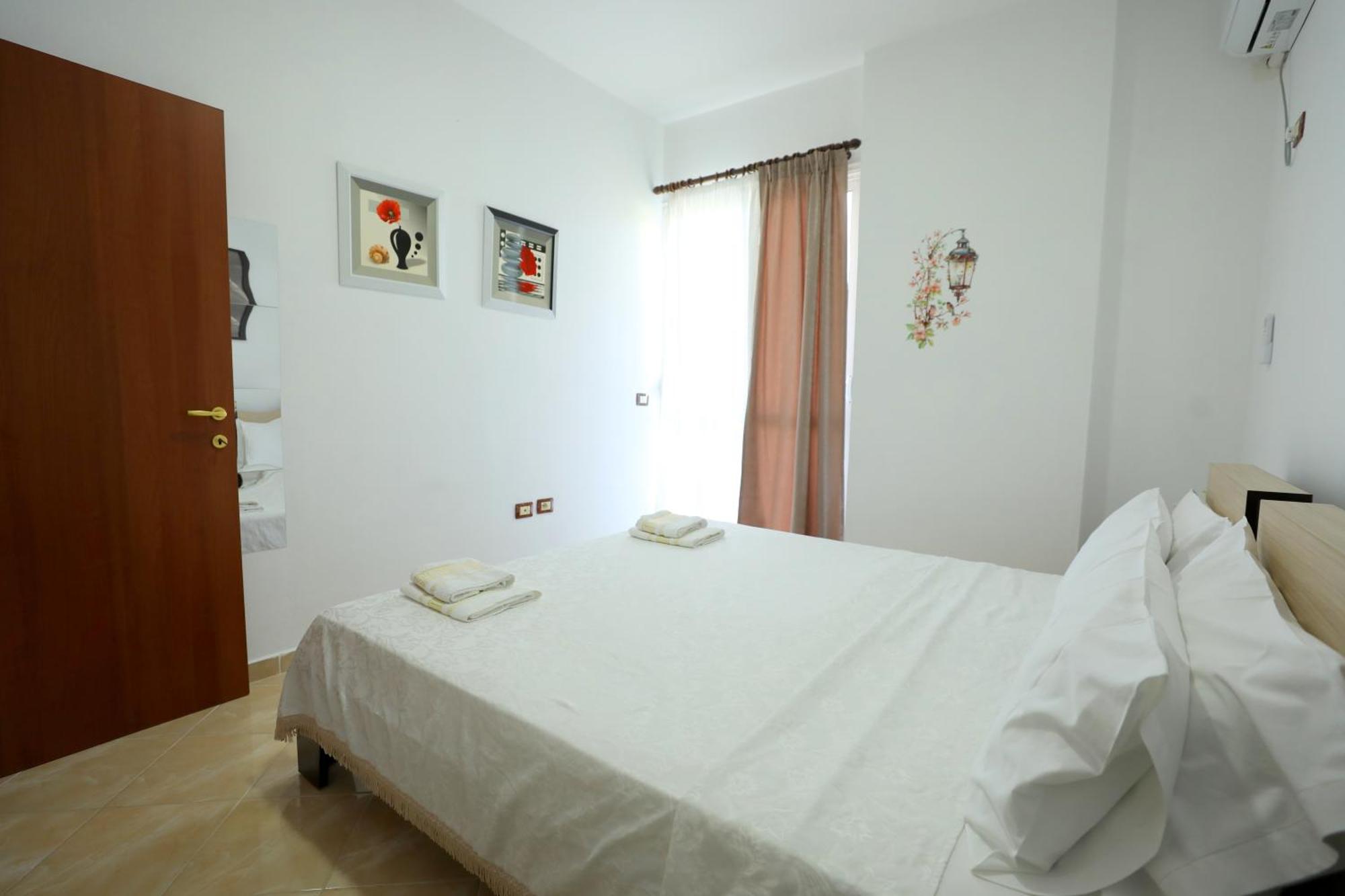 Blue Bay Apartments Sarandë Exteriér fotografie